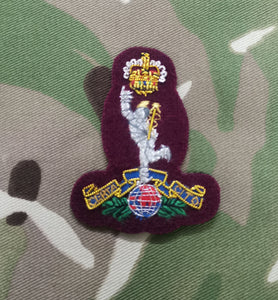Royal Signals (216 Parachute Signal Squadron) Maroon Officers Bullion stitched Beret Badge (EIIR)
