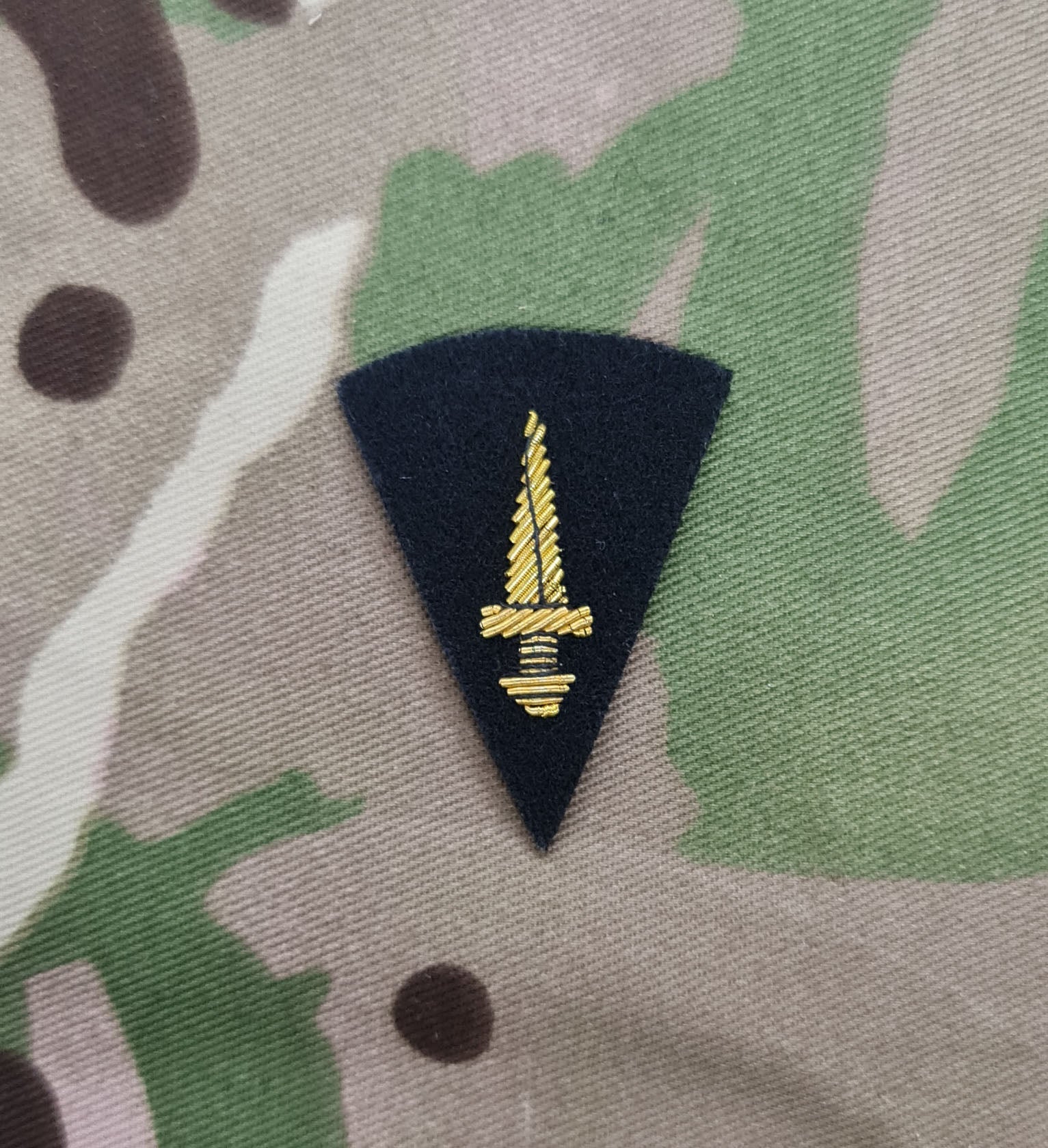 Commando Dagger Gold on black Badge  Wire Bullion Embroidered Badge Mess Dress